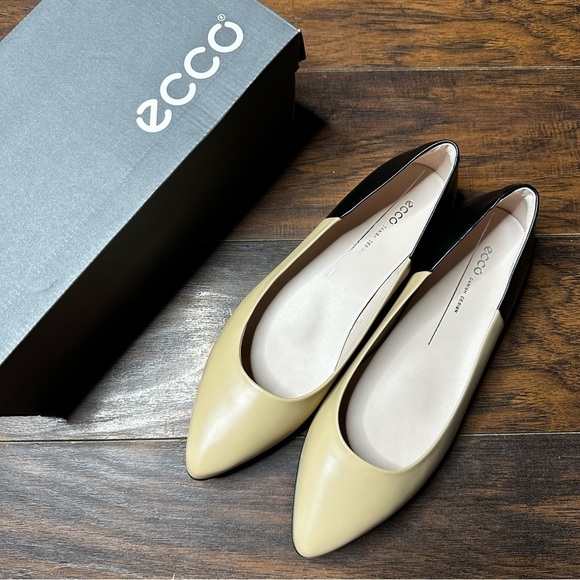 Ecco Shape Pointy Ballet Ballerina Flats 42 EU 11 - 11.5 US - Picture 1 of 6